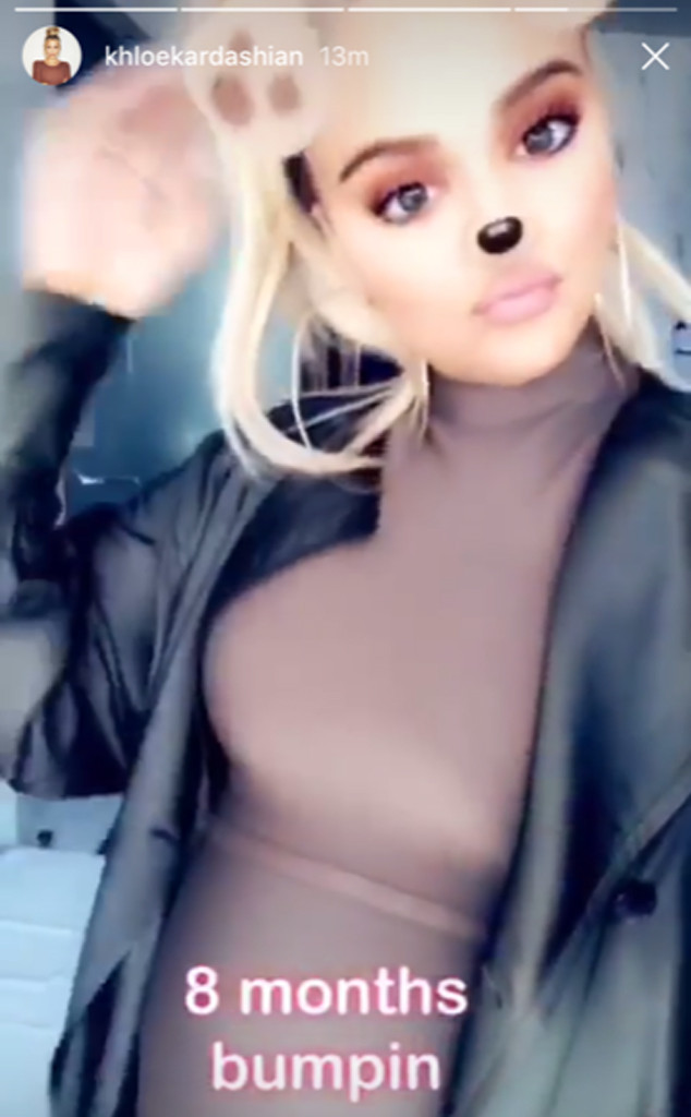 Kourtney Kardashian, Khloe Kardashian, Kim Kardashian, Tokyo, Instagram Kourtney Kardashian, Khloe Kardashian, Kim Kardashian, Tokyo, Instagram